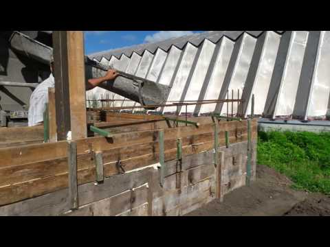 Строим склад заливаем цемент 2