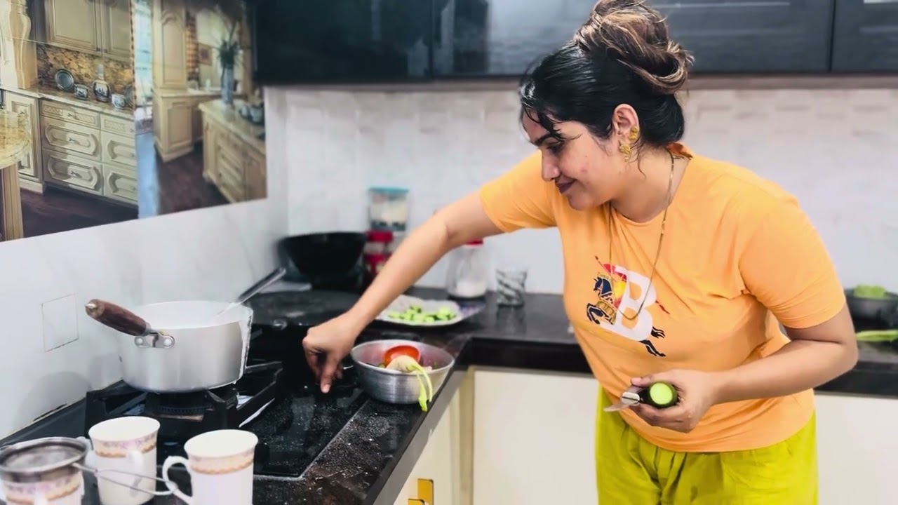 Pahli Baar Azyal ne mobile pakda  Ayzal Murga ne🐓#@Anmoolstories05