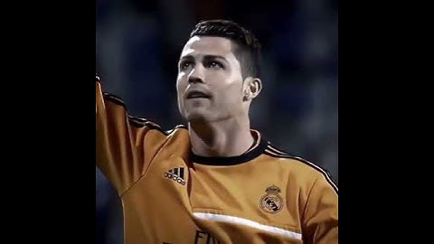 Cristiano Ronaldo: Zamana Meydan Okuyan Efsane! 🌟🔥#shorts #ronaldo