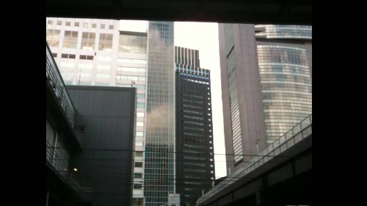 Skyscrapers Swaying in Tokyo after Japan Earthquake 03-11-2011