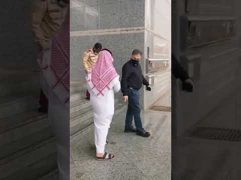 امطار غزيرة في الرياض العليا الغربي امام مبنى الماس سنتر على طريق الملك فهد