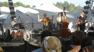 Miniatura del video "Lake Street Dive - Henriette - Pickathon 2012"