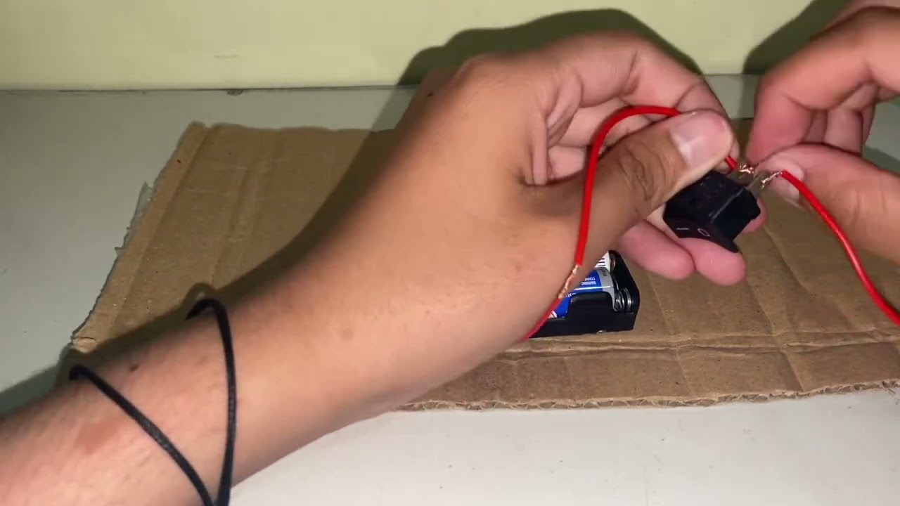 Percobaan Sederhana Energi Listrik - Amanda Ulfa PGSD UM