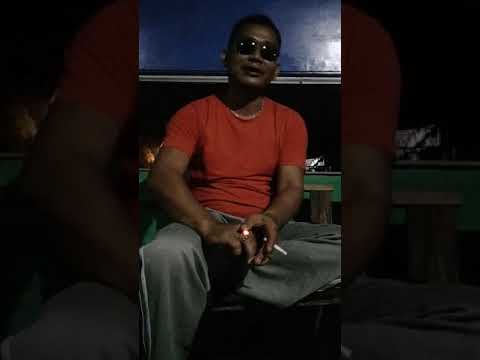 Batu akik nyala direndam air. 