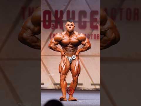 اصغر لاعب كمال اجسام محترف مرعب