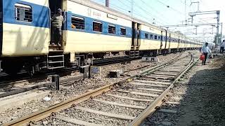 68036/Tatanagar-Hatia MEMU Pessenger Train, Arrival at Ranchi Junction (Covid-19)