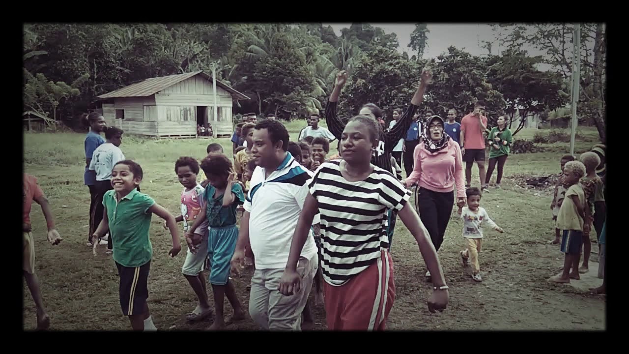 Goyang Seka (Tarian Khas Papua) - YouTube