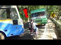 TN Govt Buses Face to Face suddenly Meet in Turning On Hairpin bend at Ooty Hills