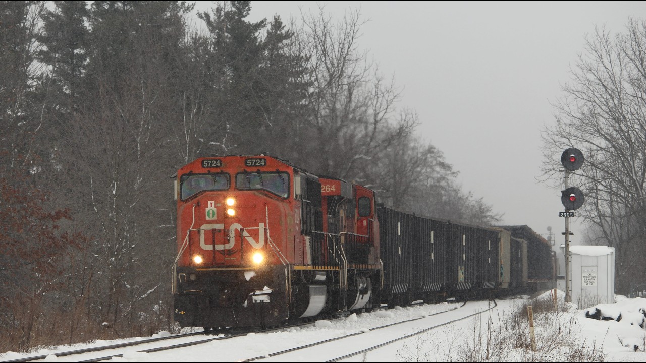 UP Duo Returns! CN A422 & CN A425 - 5724W at Stewarttown - January 17, 2026