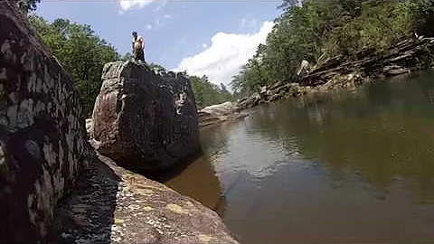 little river canyon bouldering with original music...