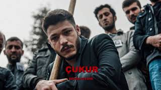 Çukur Kefen Giydim