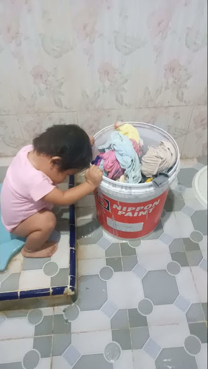 anak umur 1,2 tahun belajar BAB di closet