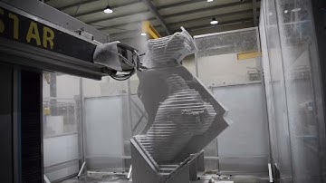 Helios Star _ not a traditional anthropomorphic #robot / #marmomac #cnc #sculpture #art