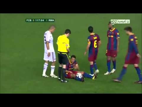 Video sepak bola lucu cristiano ronaldo menggiring bola 