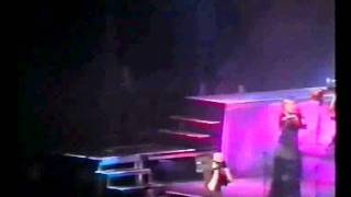 The Kelly Family - I Wanna Kiss You - Berlin 03-12-1999.wmv