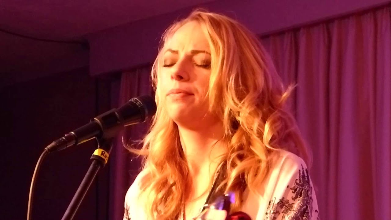 Samantha Fish at the Bull Run - Dead Flowers 0314 - YouTube