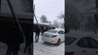 Орловчанка выполнила наказ Клычкова и попала в огромную очередь из больных на улице