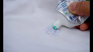 Mẹo tẩy mực bút bi trên áo trắng cực dễ làm