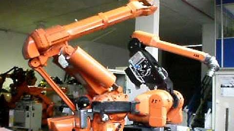 Used industrial robot ABB IRB6400R M99 at www.eurobots.net