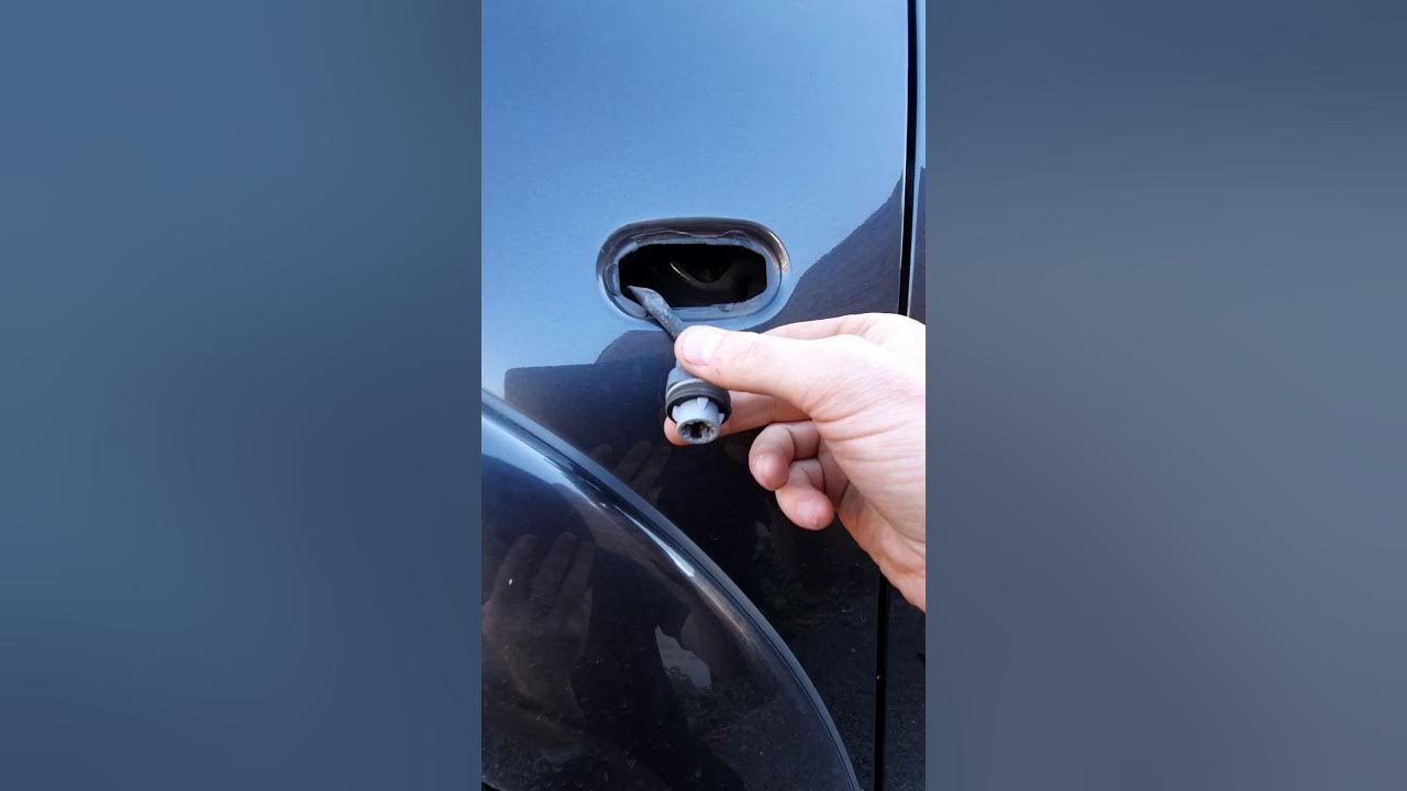 L200 b40 2010 model indicator upgrade/removal YouTube