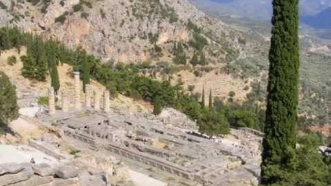 Delphi   The Bellybutton of the World