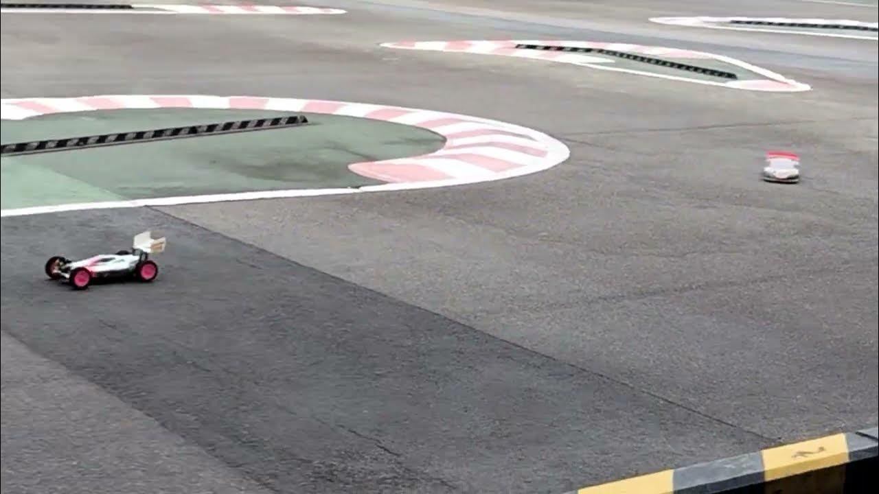 Разница между job и work. Сложная ситуация. Keep moving forward перевод. Мотивация для изучения английского. What the heck is going on.