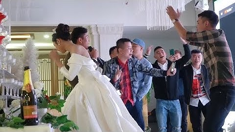 TÌNH ANH EM| Phan Văn Đức hát cực sung cùng bạn bè sau lễ cưới