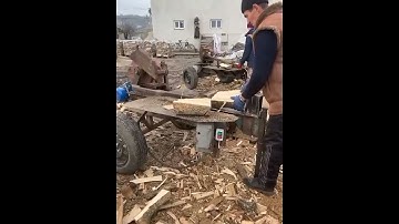 Best Log splitting #shorts #viral #ytshorts #satisfying #oddlysatisfying #asmr 2 #tiktok #reels