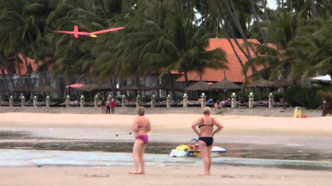 F3K DLG Viet nam glider Blaster-2 flight near the hotel MUINE DE CENTURY