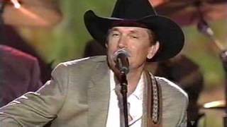 Video thumbnail of "George Strait - Medley of Hits (LIVE)"