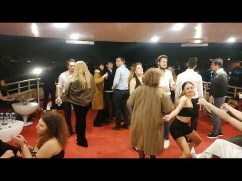 Boğazda düğün, Nikah sonrası eğlence, Teknede party