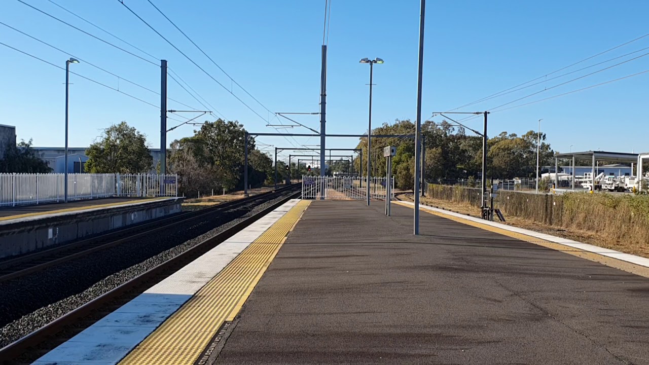 Kippa-Ring train. June 6th 2020. - YouTube