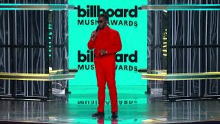 Diddy Introduces Elle King and Miranda Lambert - BBMAs 2022