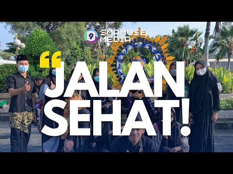 Thumbnail Video JALAN SEHAT SEMARAK MUKTAMAR KE-48, MUSE TAMPIL BERKELAS! - SMA Muhammadiyah 9 Surabaya