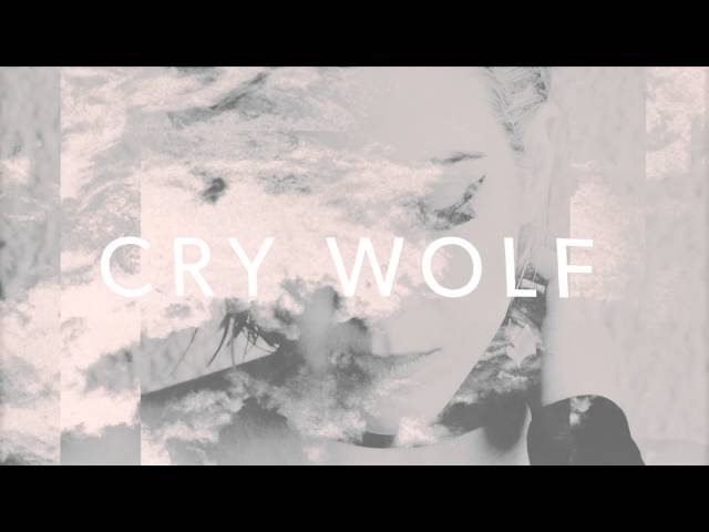 Luna Shadows - Cry Wolf