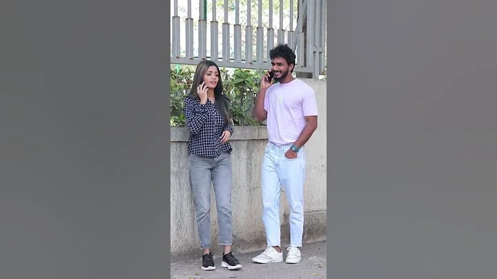 Bina Kapdo Ke Ghum raha hu😜🤣 #Shorts #ajpickuplines #love #OyeItsPrank