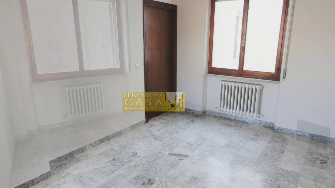 Centro storico studio non arredato in affitto percorso for Studio arredato Centro storico studio non arredato in affitto percorso for Studio arredato