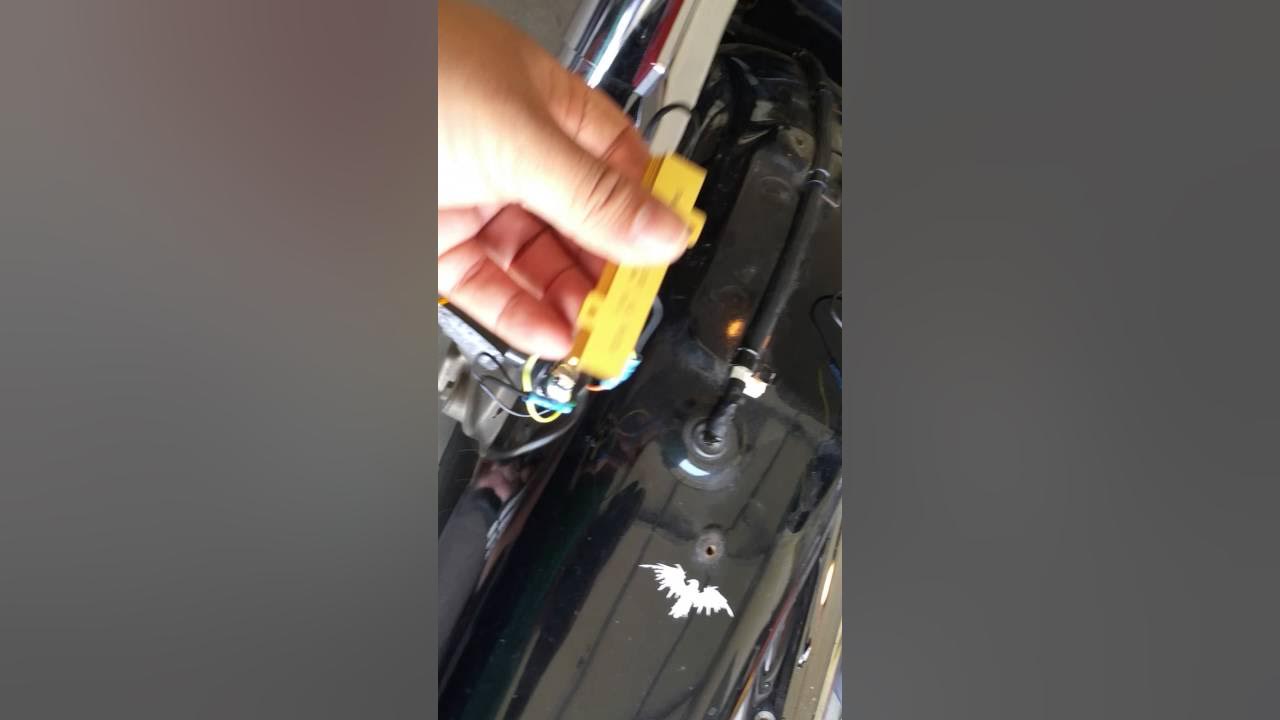 LED blinkers wont work. Honda shadow Vt1100c. Load resistors. Load