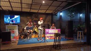 "LAGU KESAYANGAN" Pop Keroncong Koes Plus dinyanyikan oleh Pak Raketo diiringi The INNOV Band Tuban.