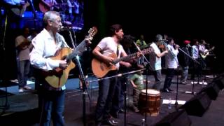 Video thumbnail of "Los Carabajal - DVD En Vivo -  Entre a mi pago sin golpear"