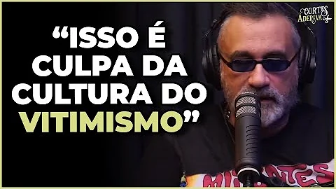 Como Leibniz chamou estas vertentes da verdade?