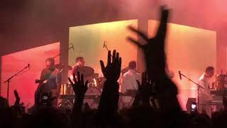 Hot Chip - Melody of Love (live)