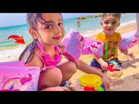 بيسو قضت يوم كامل على شاطئ البحر الرملي