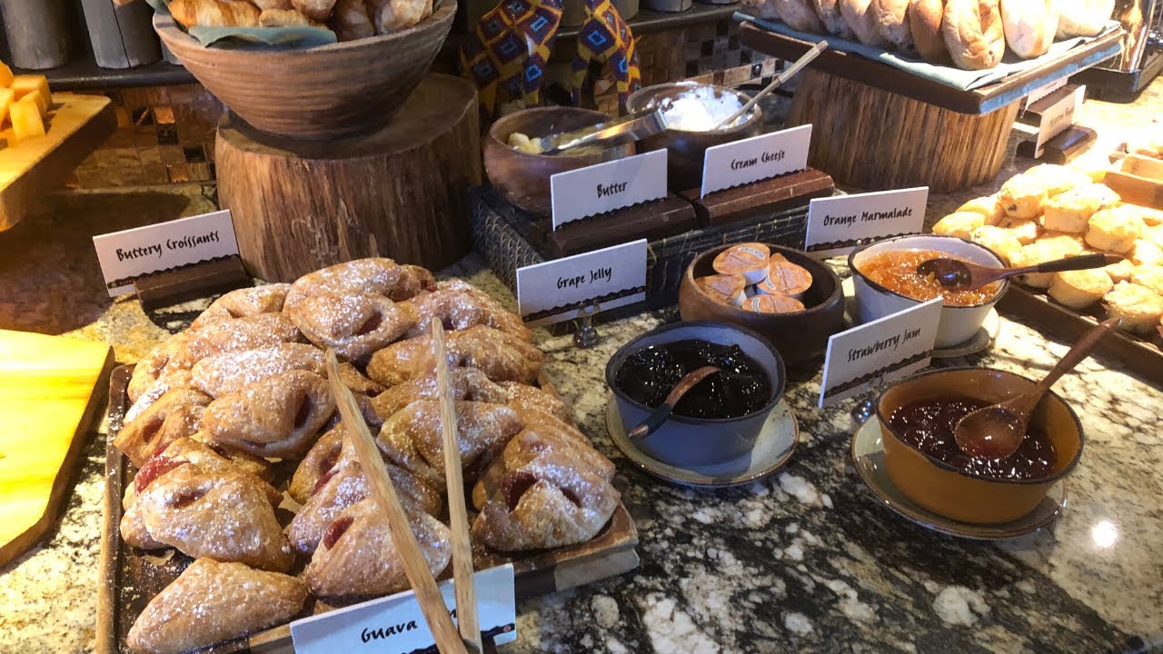 Disney's Animal Kingdom Lodge Club Level / Kilimanjaro Club - YouTube