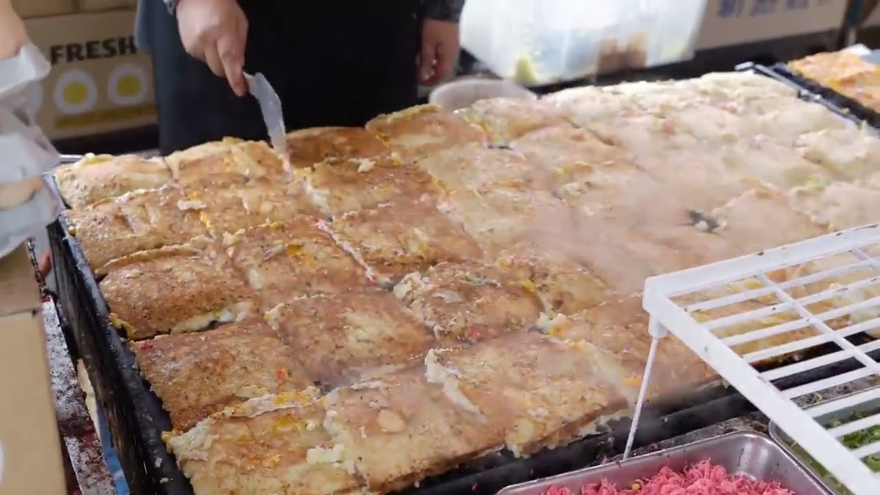 Street Food Japan - Old style Okonomiyaki Stall