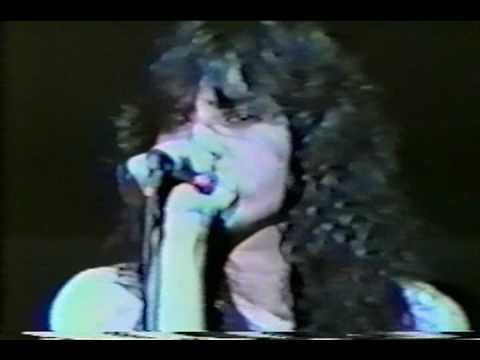 Saraya - Chain Smokin' - Live Performance