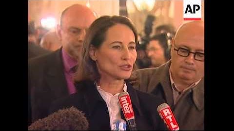 Socialist candidate Segolene Royal campaigns in the capital