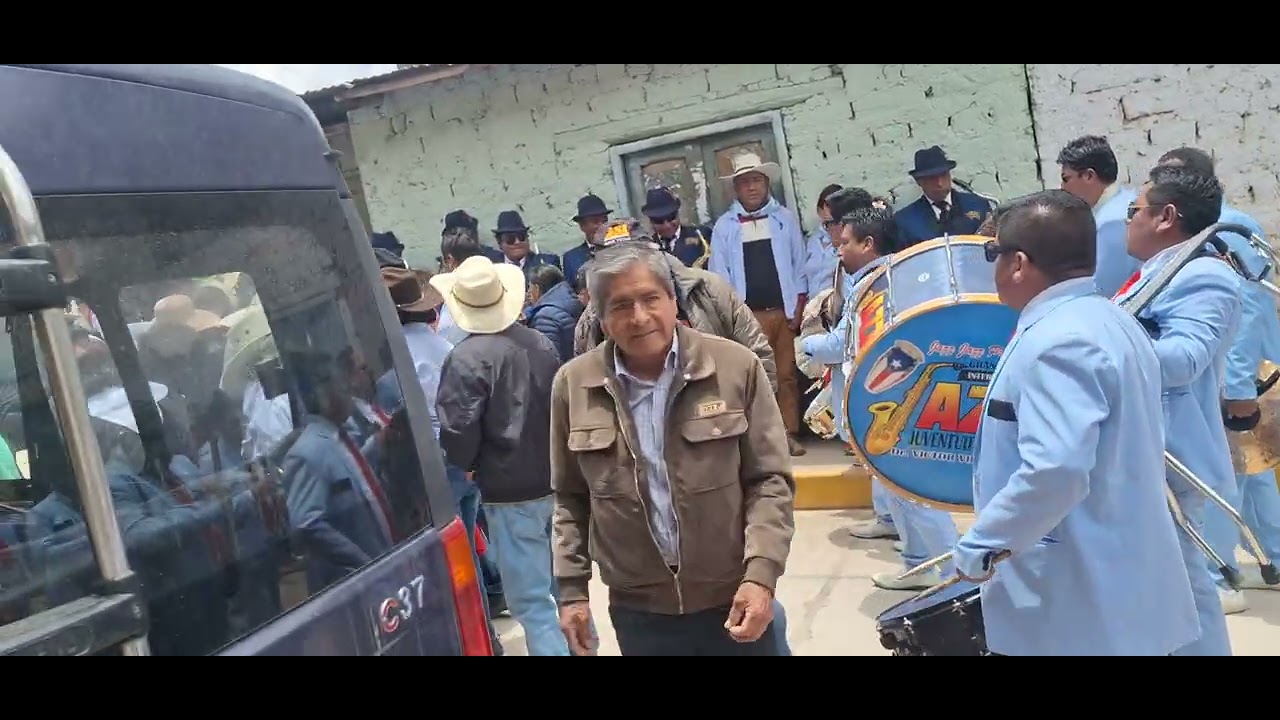 BANDA JAZZ. JUVENTUD YAUYOS  PROCESIÓN EN PARIAMARCA CANTA CEL 998948565  VICTOR VILCHEZ  FLORES