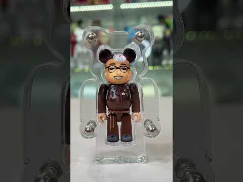 Record-breaking Bearbrick figures collection! 