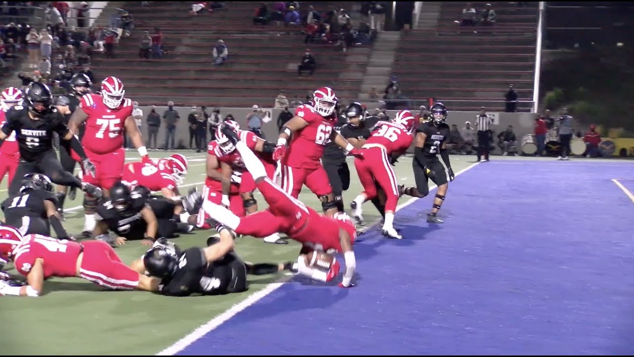 Fryer: Not the prettiest Mater Dei-Servite football game, but still special  – Orange County Register